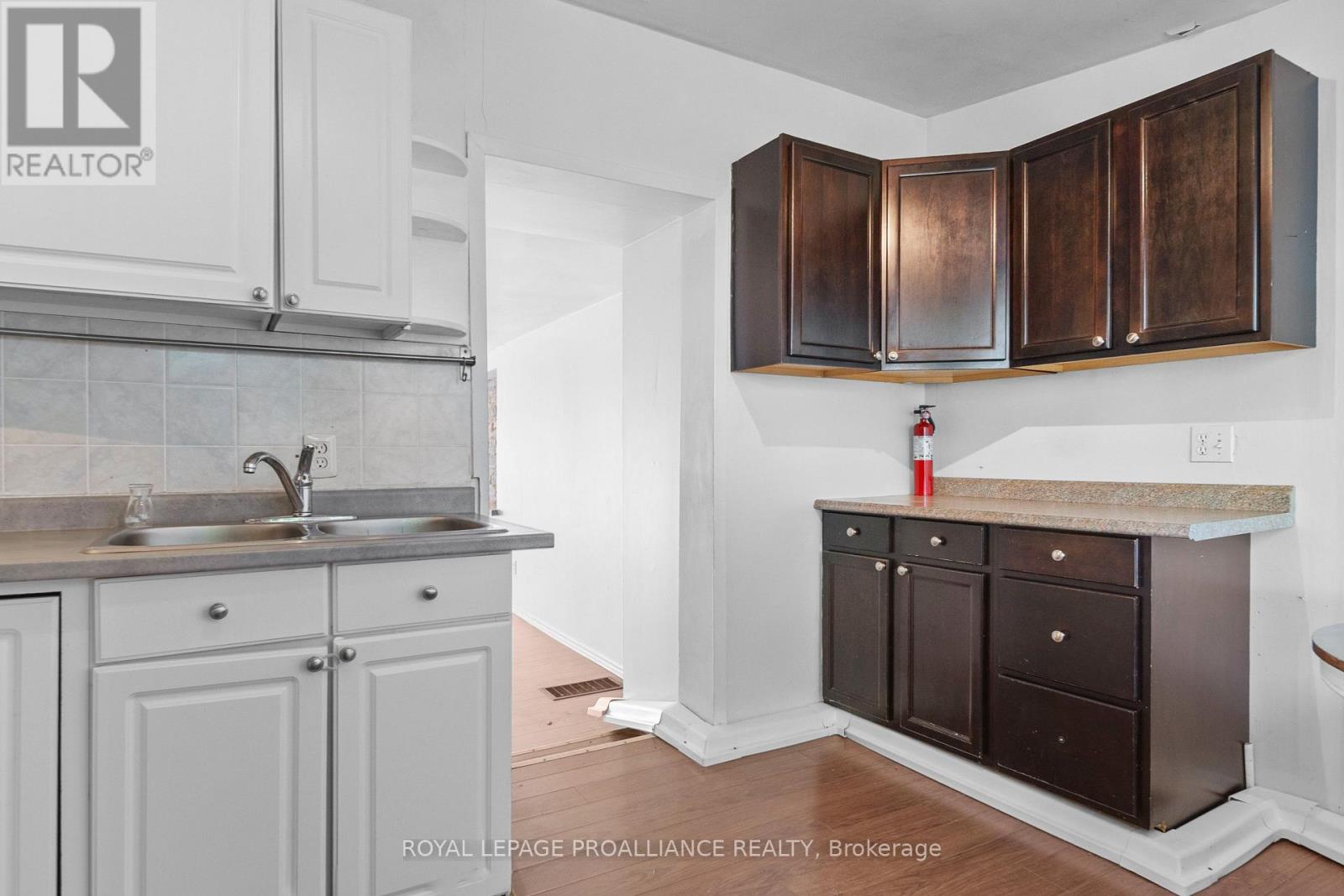 10 RIDEAU STREET - Image 14