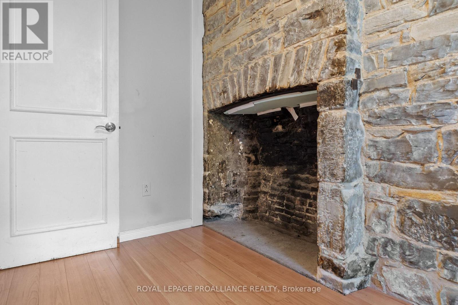 10 RIDEAU STREET - 21