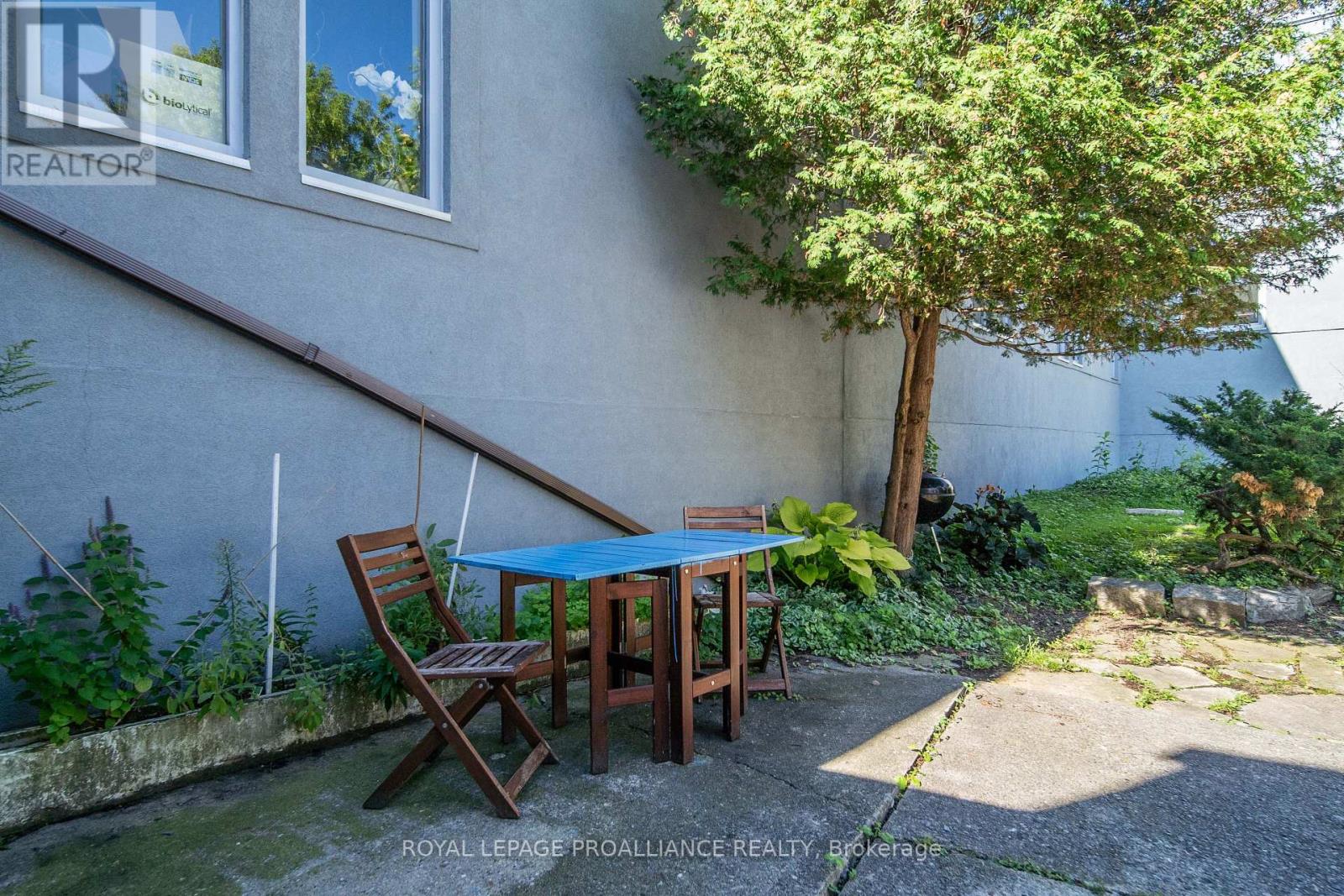 10 RIDEAU STREET - Image 32