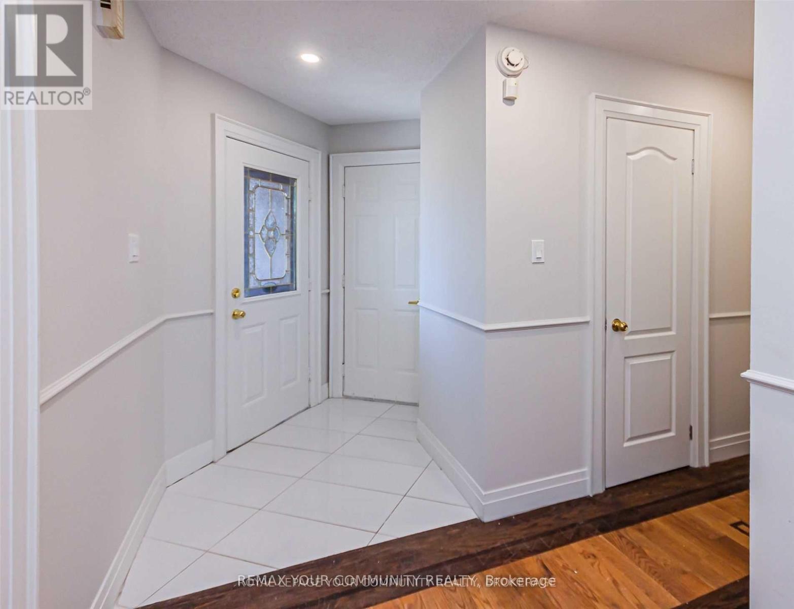 1138 Thimbleberry Circle, Oshawa (Eastdale), Ontario, L1K2H1, Oshawa (Eastdale), Ontario — photo 3 of 5