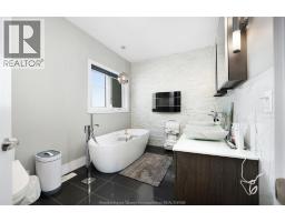 4395 Centre Lake, Windsor, ON N9G2X5 Photo 15