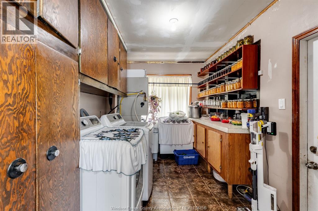 60 Talbot ROAD East - Image 19
