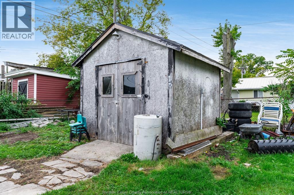 60 Talbot ROAD East - Image 32