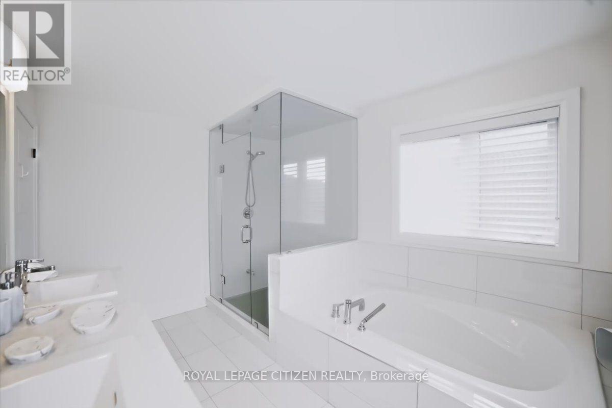 243 FERRAGINE CRESCENT - Image 25