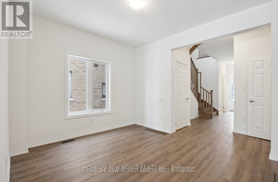UPPER 2 FLOORS - 10 KEN DAVIE GATE, Georgina (Keswick North) — photo 9