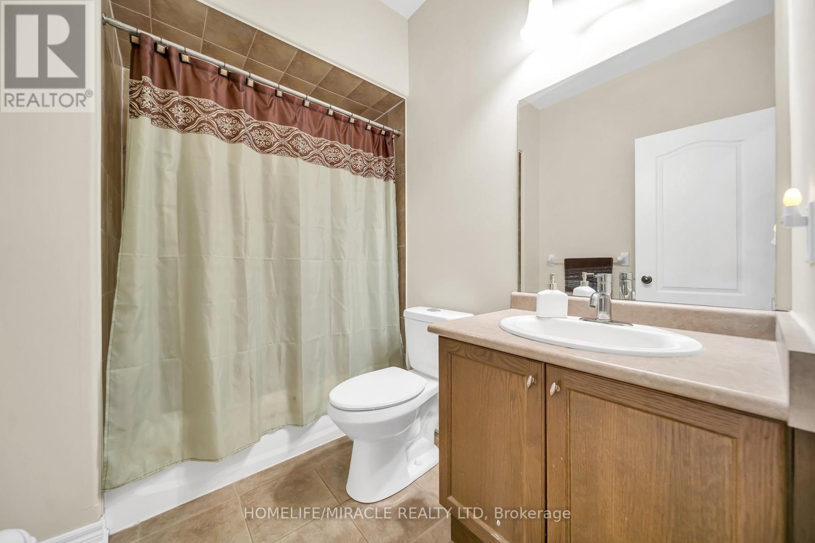 57 BRONZE CRESCENT - 17