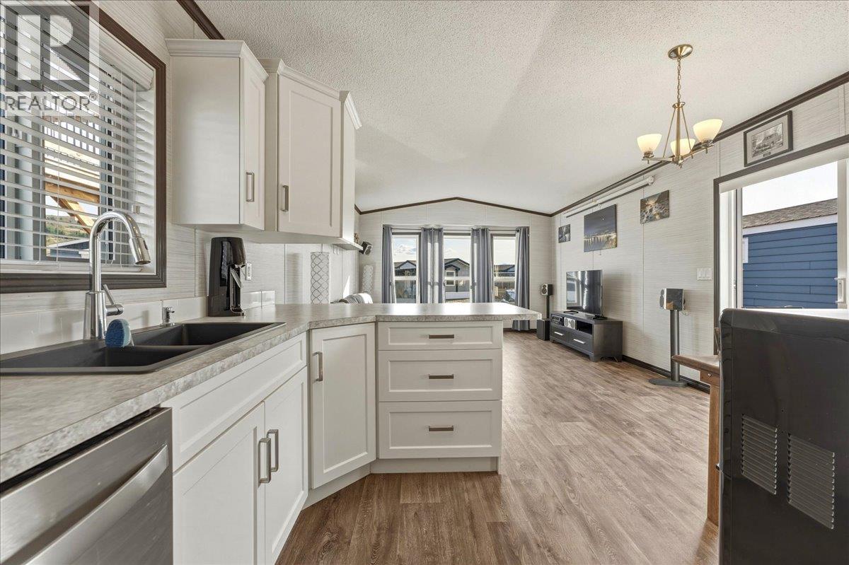 #9 65 Antoine Road - 10