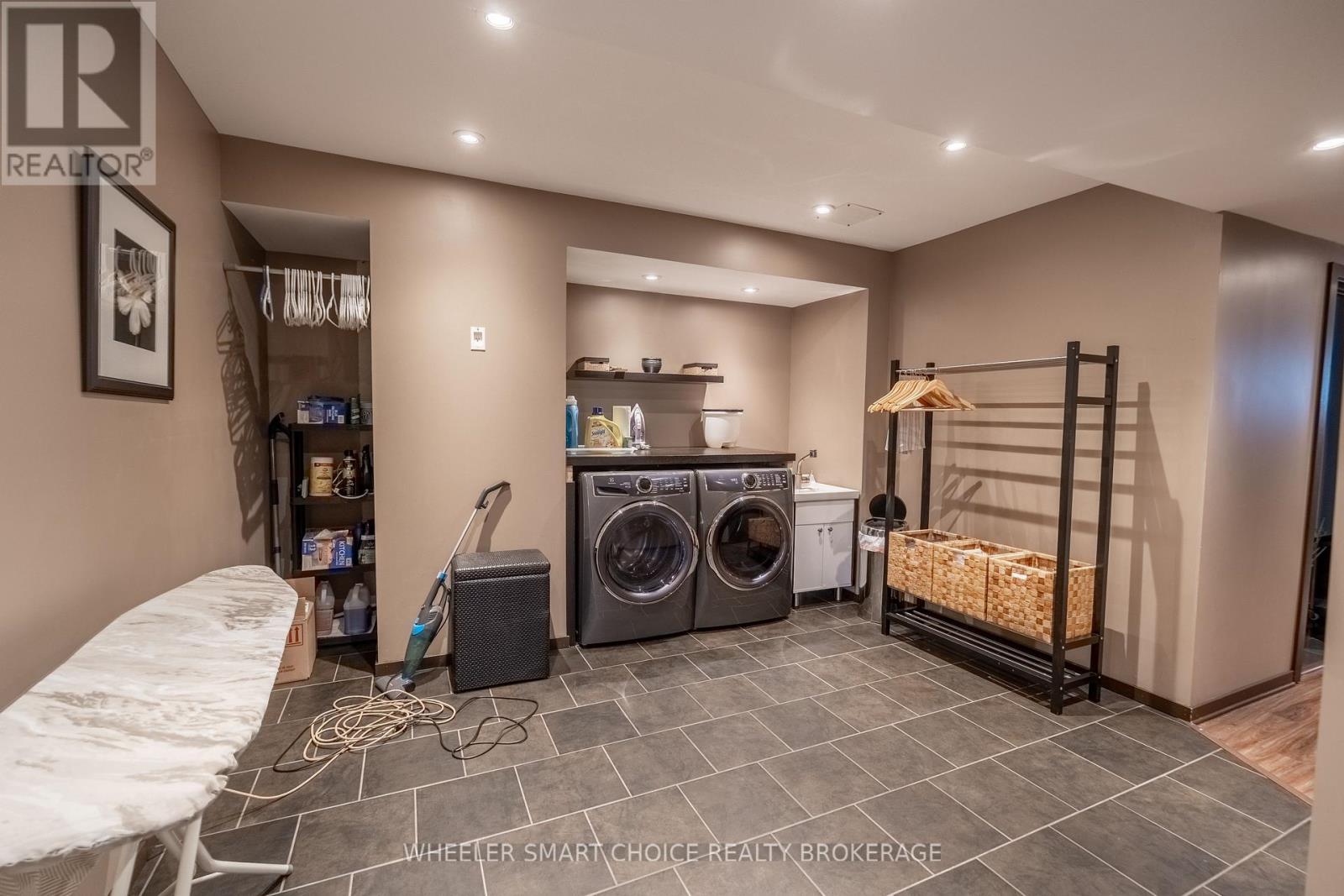 49 BARNHART DRIVE - Image 28