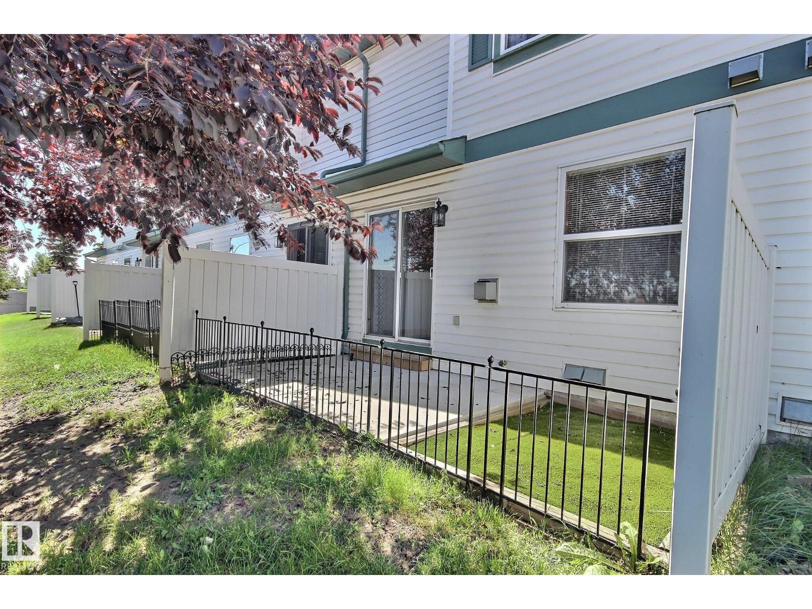 #53 16823 84 ST NW - 11