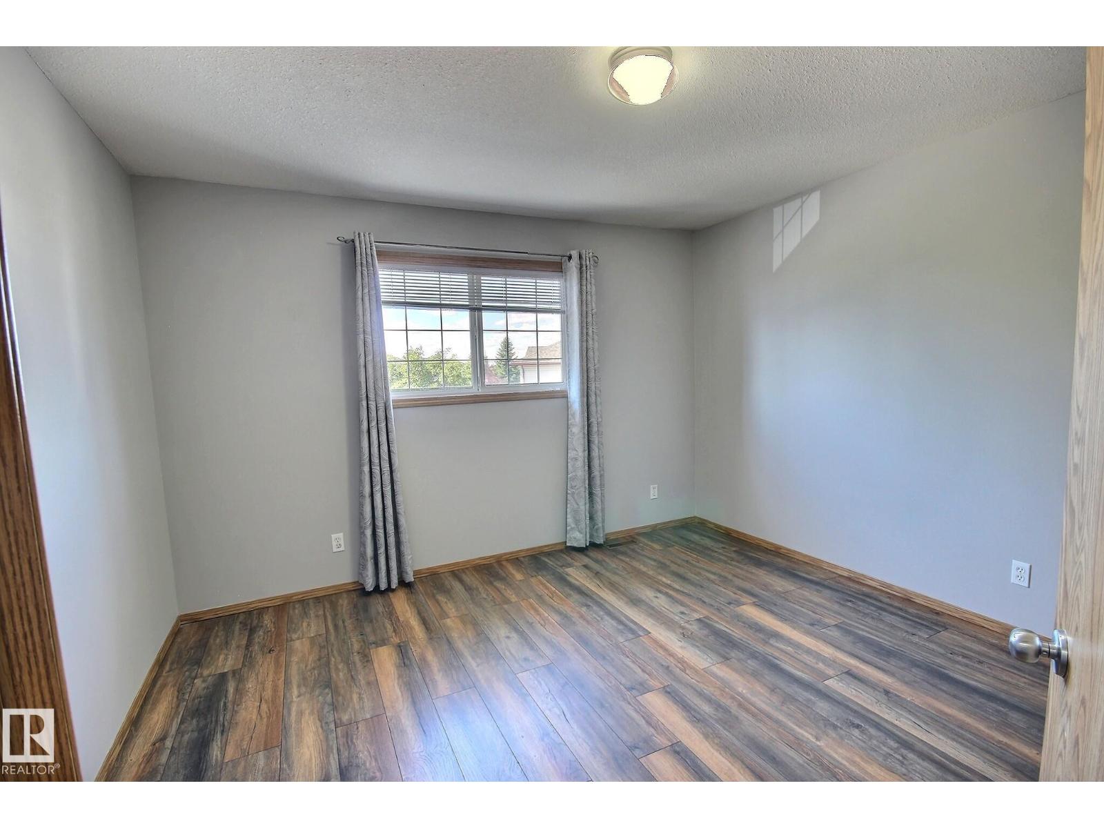 #53 16823 84 ST NW - 16