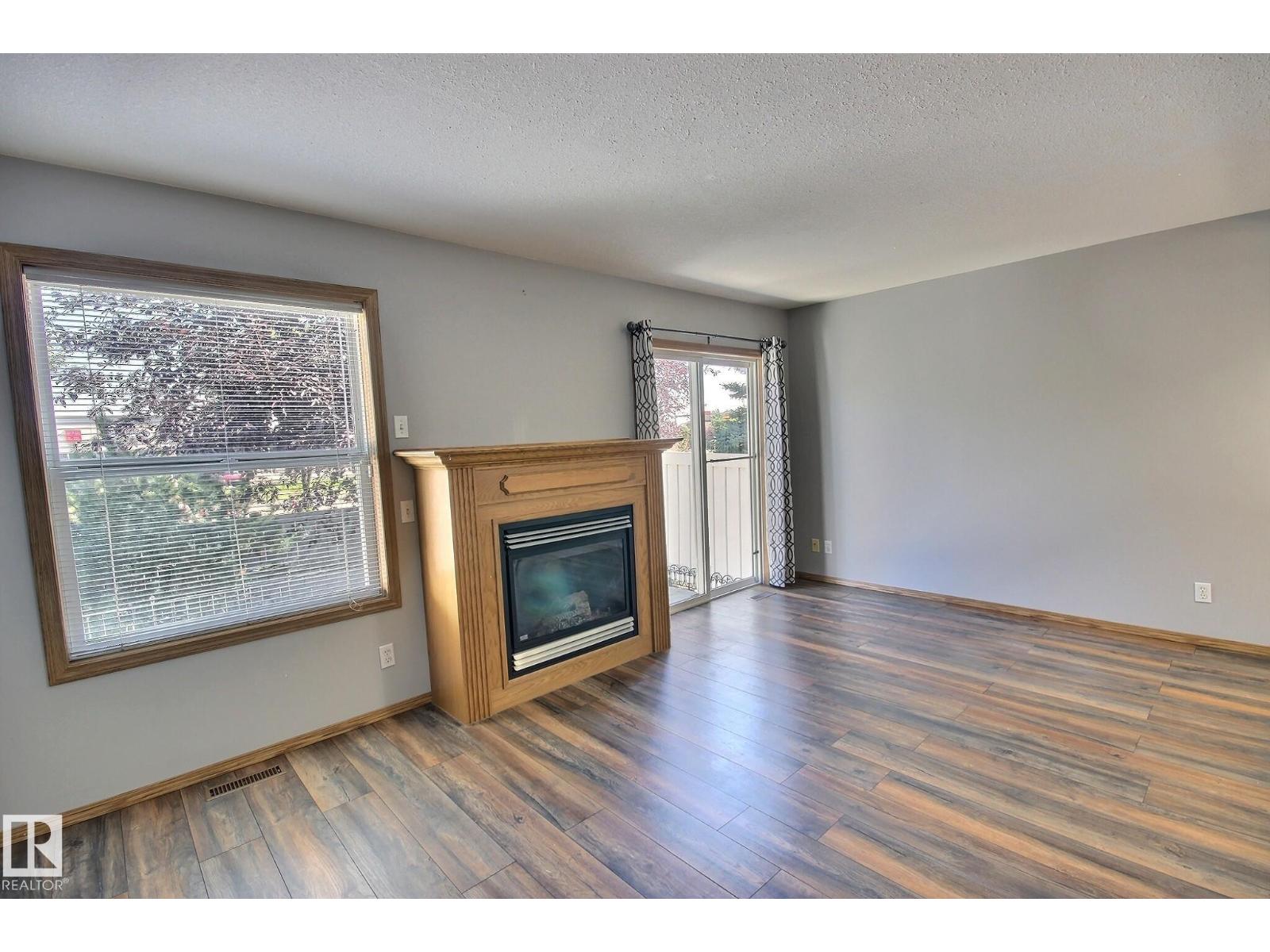 #53 16823 84 ST NW - 7