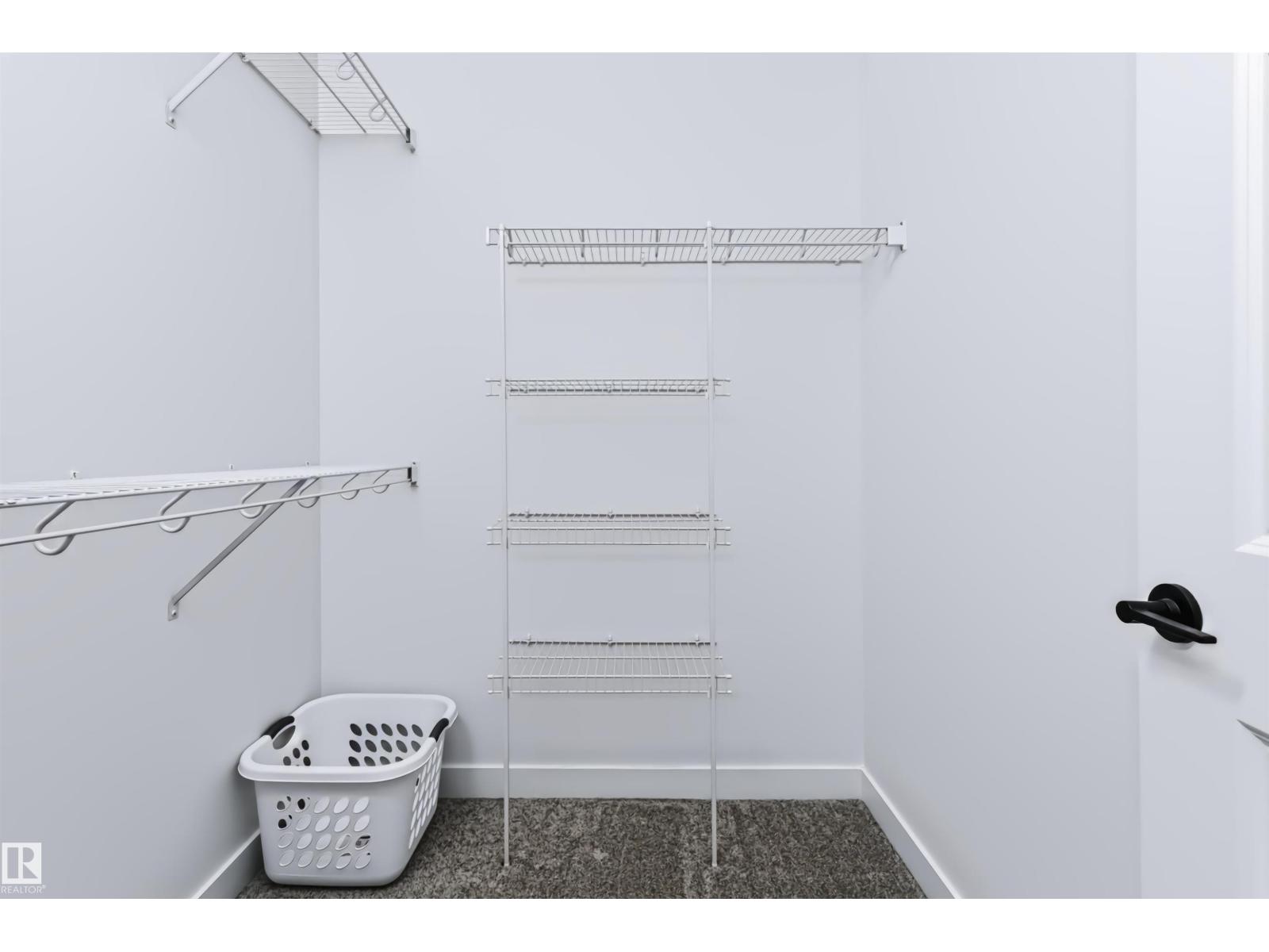 51 ASHBURY CR - 22
