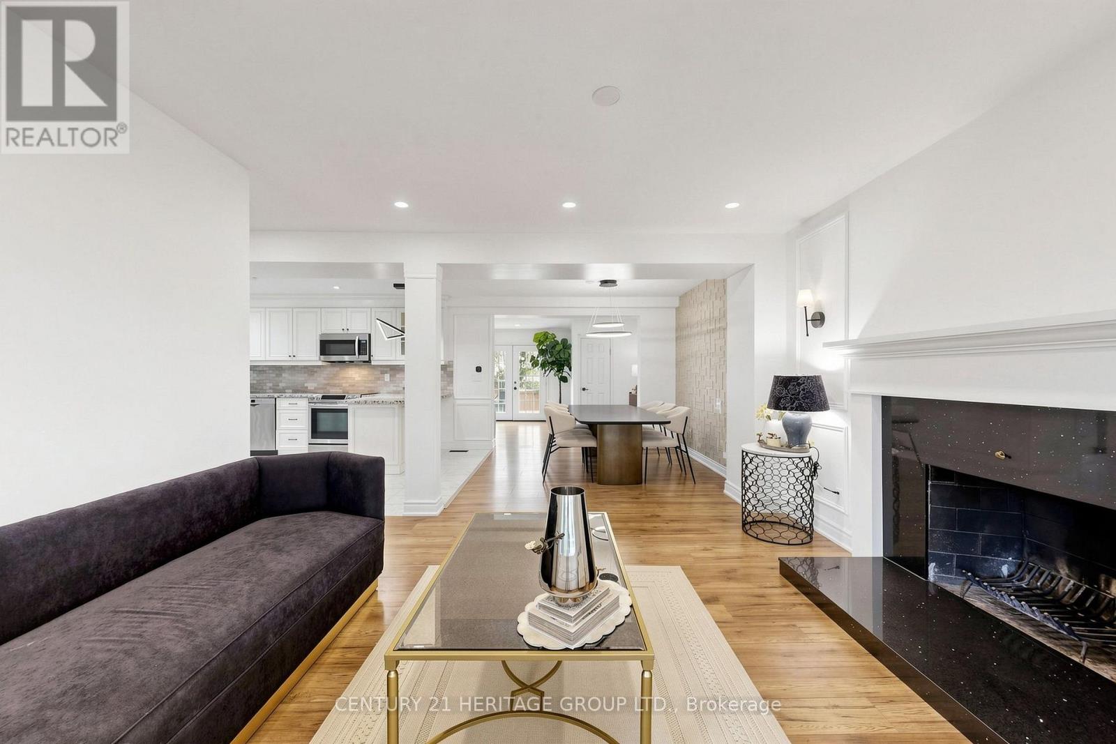 162 LAVEROCK AVENUE - 12