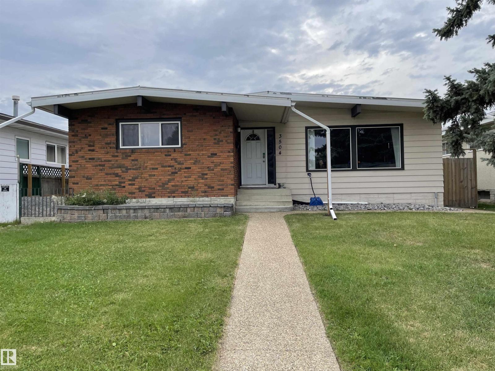 3504 106 ST NW - 1