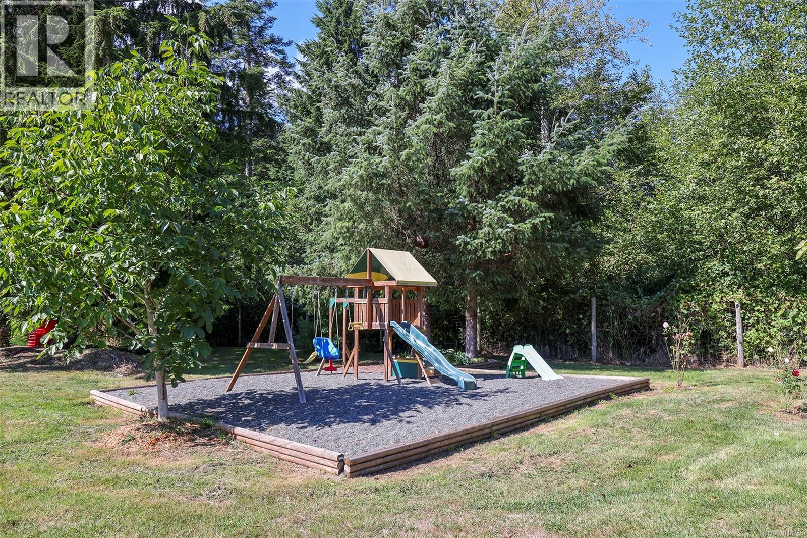4114 Island Hwy S - Image 45