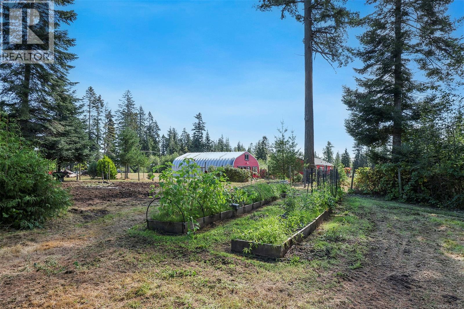 4114 Island Hwy S - Image 43