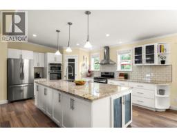 4114 Island Hwy S, Campbell River, BC V9H1B5 Photo 10