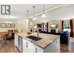4114 Island Hwy S, Campbell River, BC V9H1B5 Photo 11