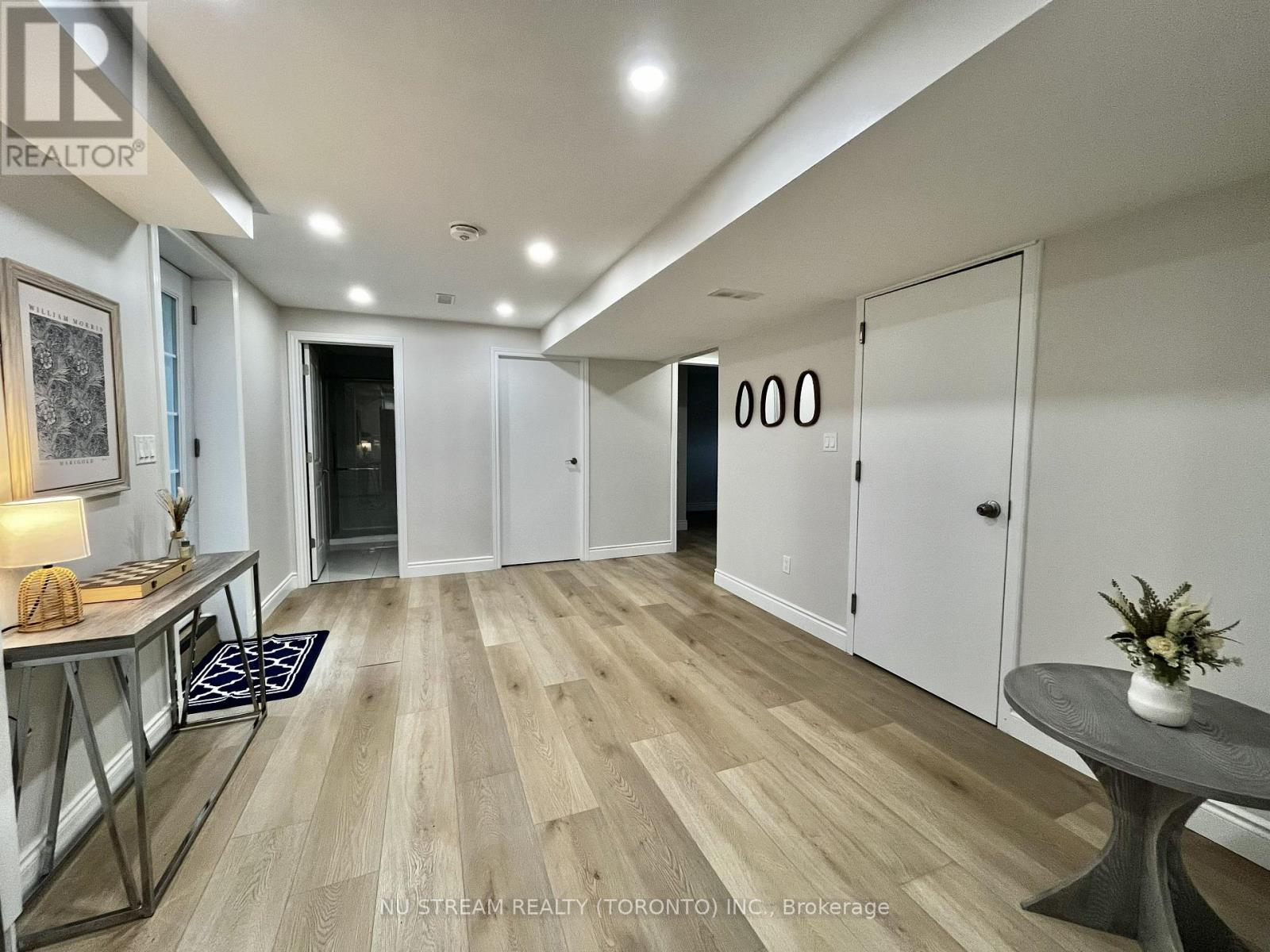 297 TOLL GATE BOULEVARD - 12