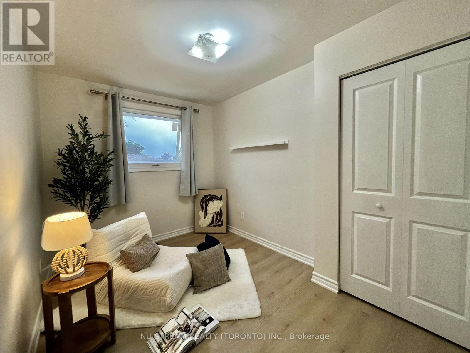 297 TOLL GATE BOULEVARD - Image 9