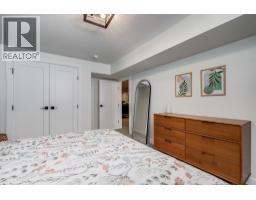 179 Capri Avenue Nw, Calgary, AB T2L0H3 Photo 37