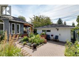 179 Capri Avenue Nw, Calgary, AB T2L0H3 Photo 44