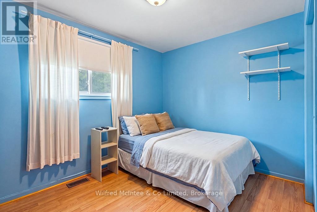 455 BRUCE STREET - Image 28