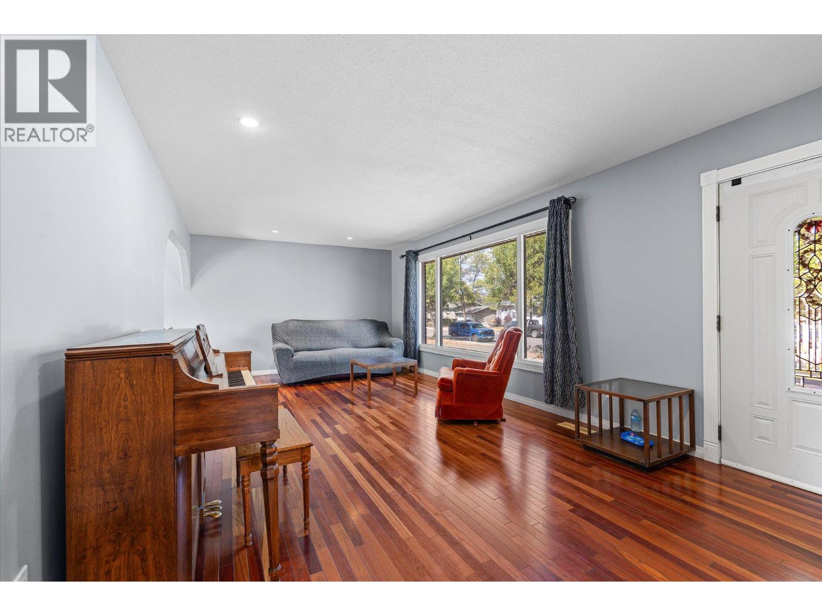 245 Holbrook Road W - 5