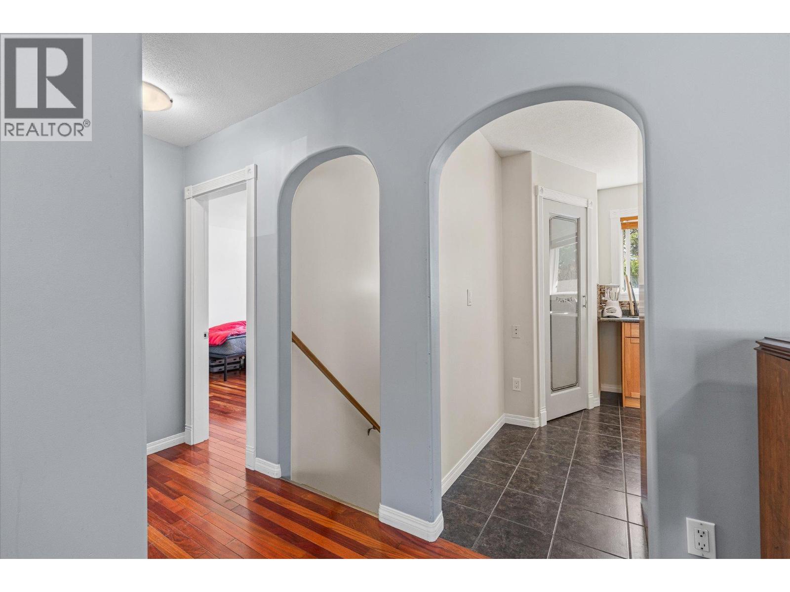 245 Holbrook Road W - 18