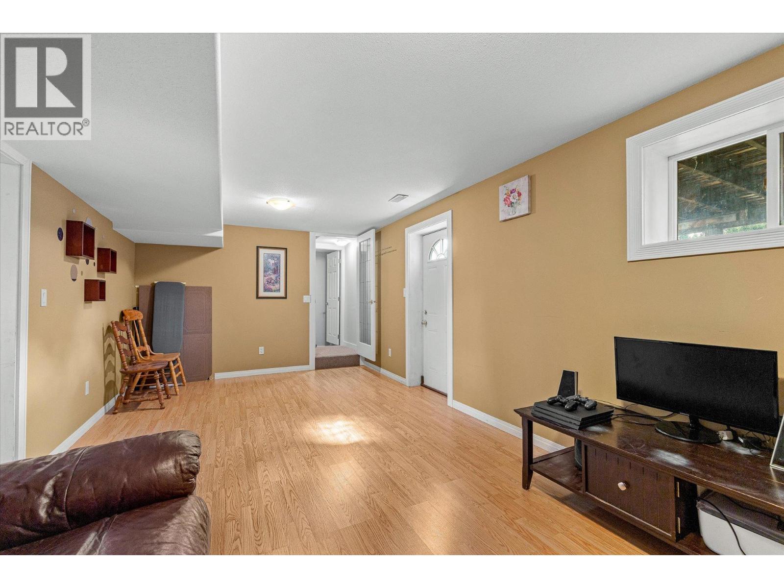 245 Holbrook Road W, Kelowna