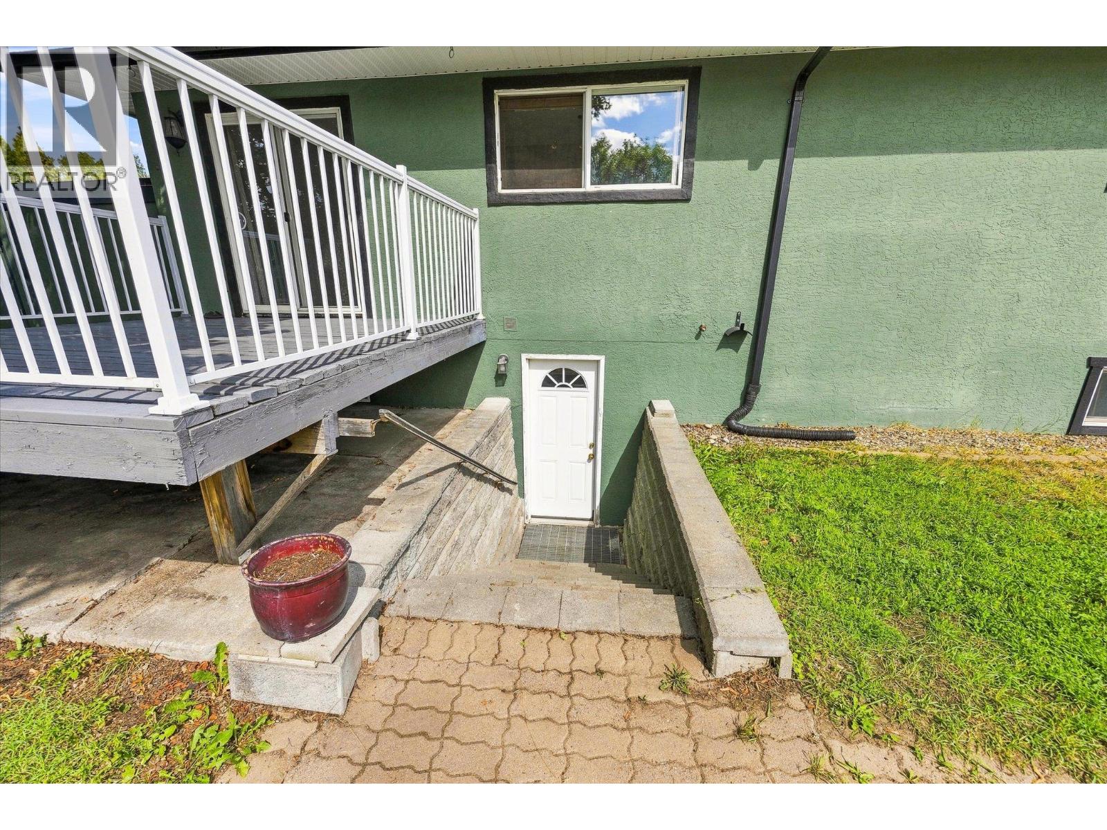 245 Holbrook Road W - 36