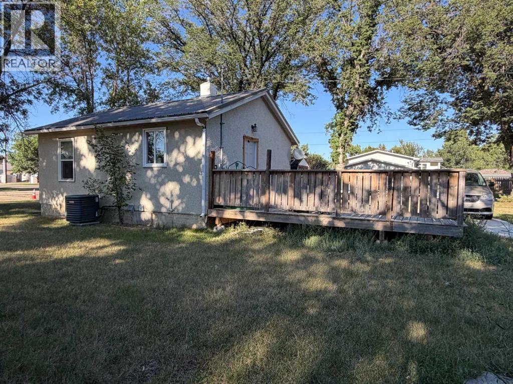 5058 43 Avenue - Image 4