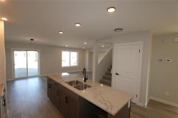 136 Confetti Crescent, Winnipeg, MB R2C5W7 Photo 9