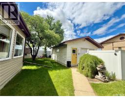 2pc Bathroom - 626 4th Avenue W, Kindersley, SK S0L1S0 Photo 6