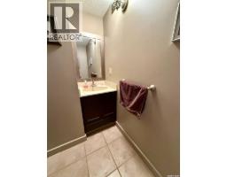 626 4th Avenue W, Kindersley, SK S0L1S0 Photo 29