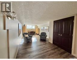 626 4th Avenue W, Kindersley, SK S0L1S0 Photo 37