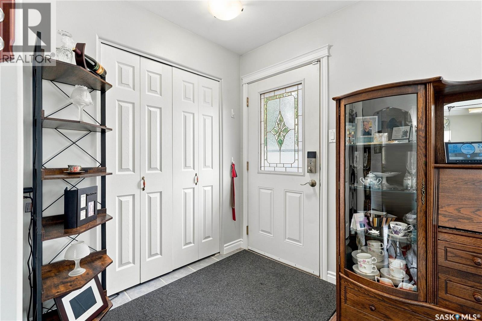 1001 Mahoney AVENUE - 2