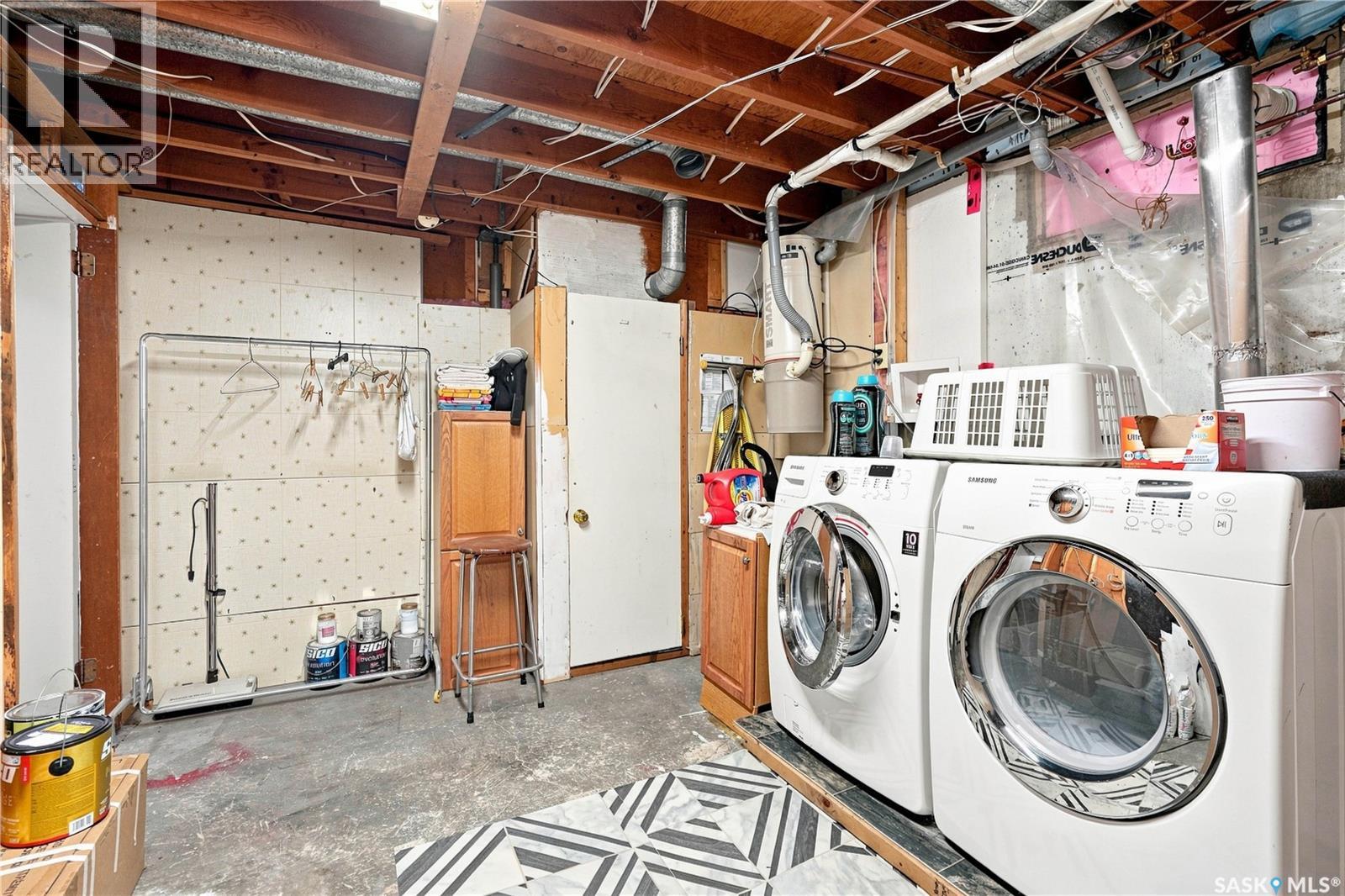 1001 Mahoney AVENUE - 24