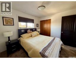 626 4th Avenue W, Kindersley, SK S0L1S0 Photo 43