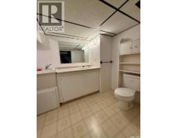 626 4th Avenue W, Kindersley, SK S0L1S0 Photo 48
