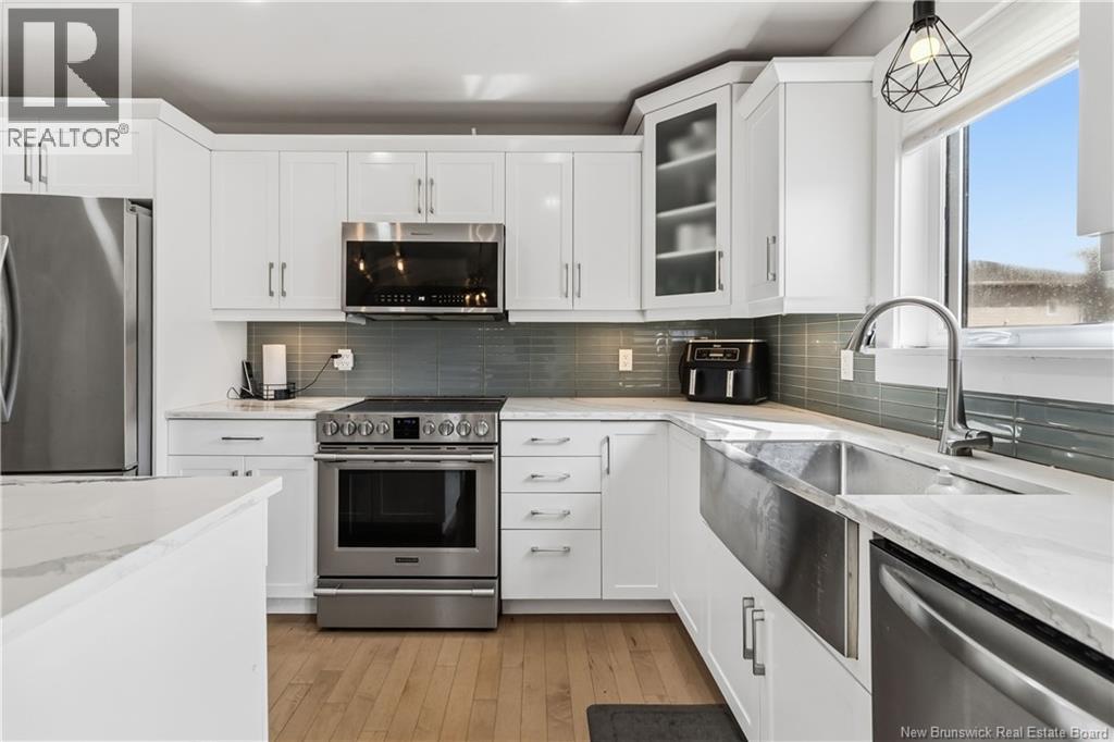 64 Satara Drive - 12