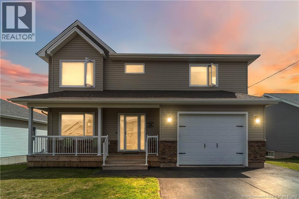 64 Satara Drive - 2