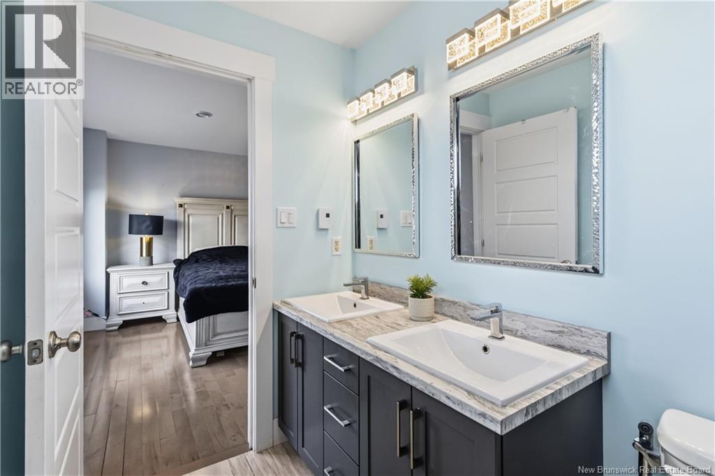 64 Satara Drive - 23