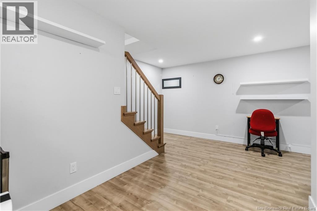 64 Satara Drive - 34