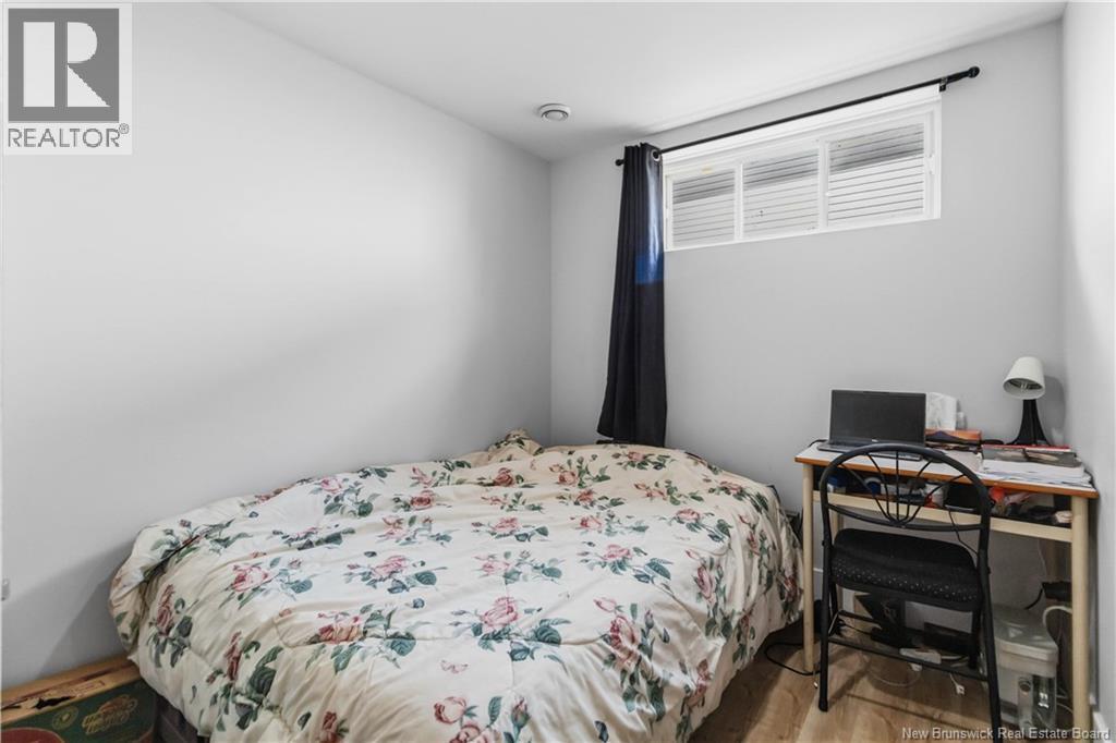 64 Satara Drive - 38