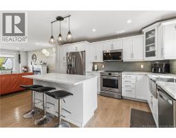 64 Satara Drive, photo 11