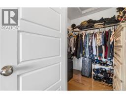 64 Satara Drive, photo 20