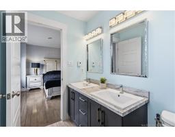 64 Satara Drive, photo 23