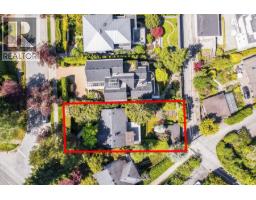 4888 Narvaez Drive, Vancouver, BC V6L2J2 Photo 9