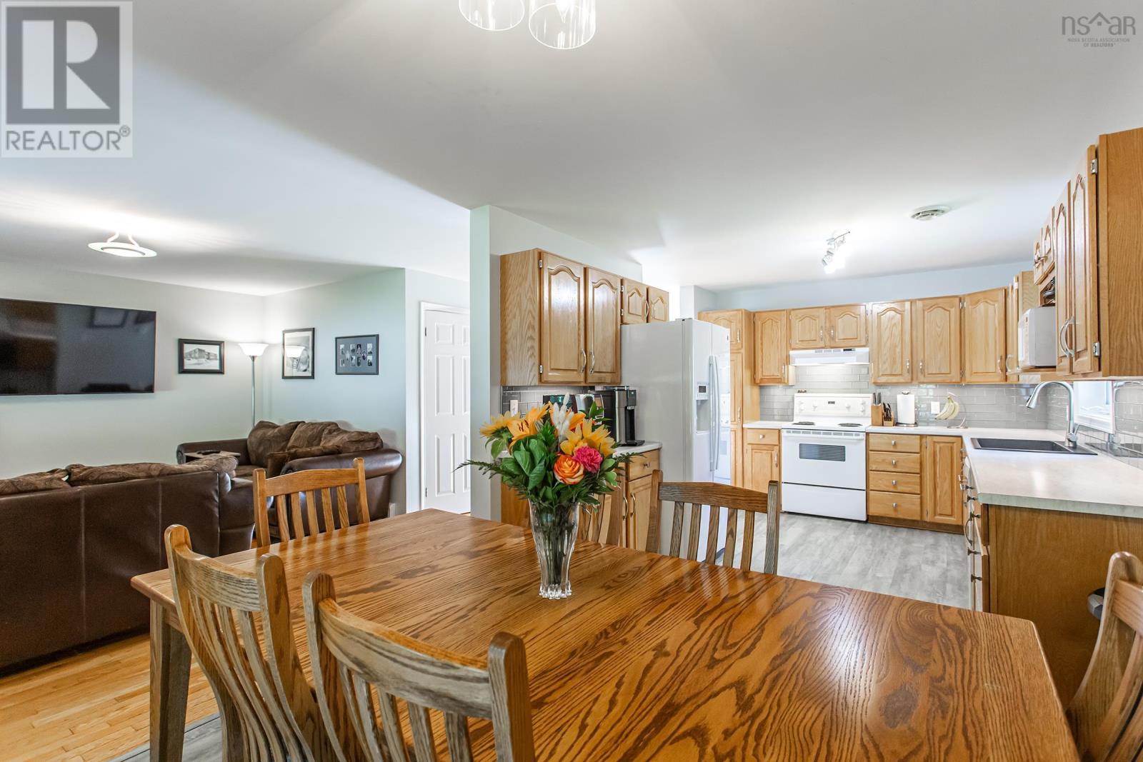 27 Pinecrest Drive - Image 11